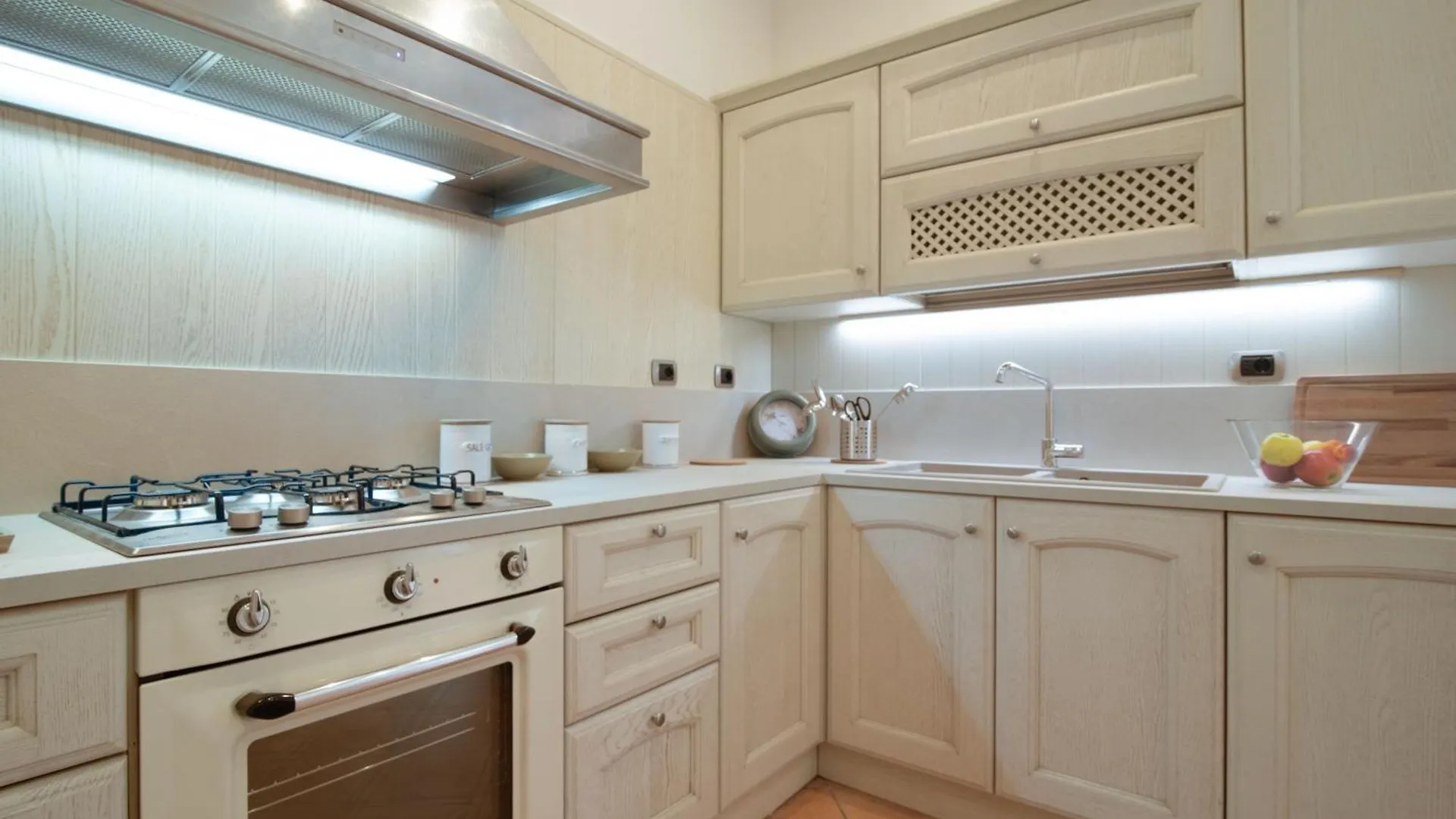 Domus 54 Apartment Mantova 0*,  Italy